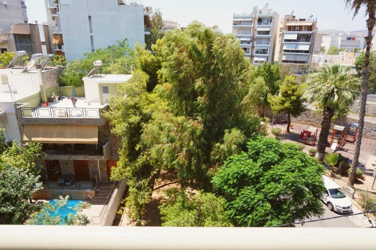 Piraeus Bright Apt Exterior photo