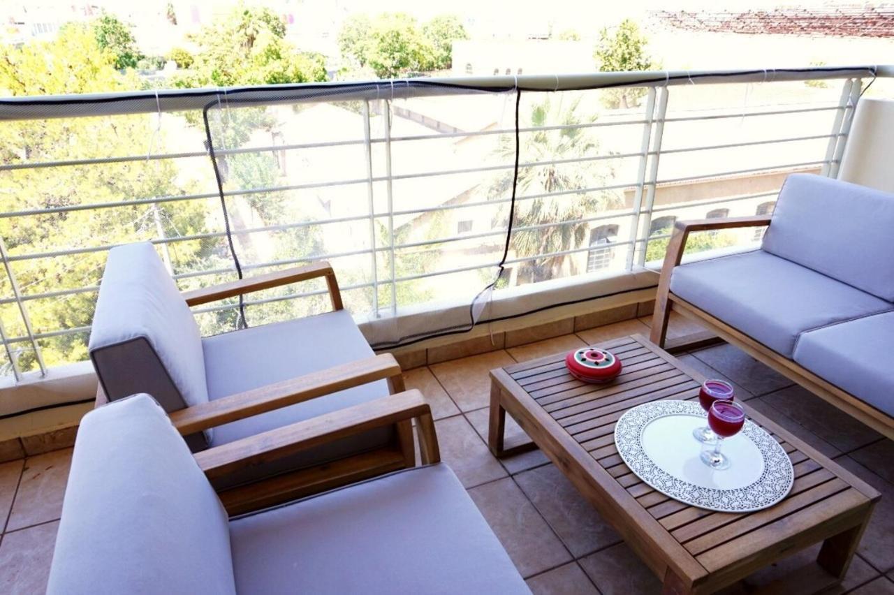 Piraeus Bright Apt Exterior photo